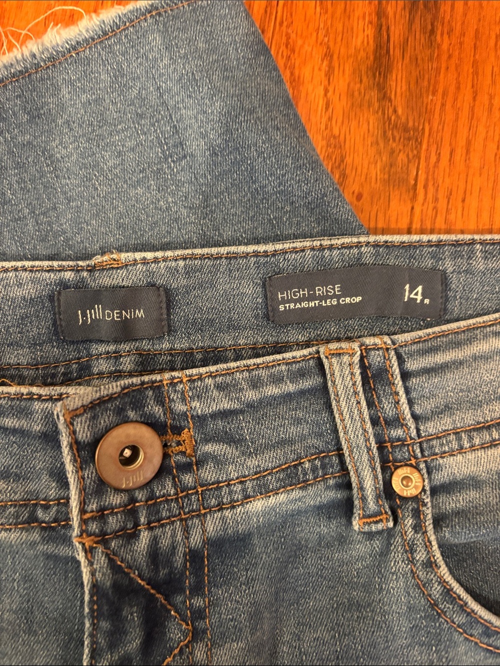 High Rise Straight Leg Crop Jeans - 14 R - Picture 6 of 12